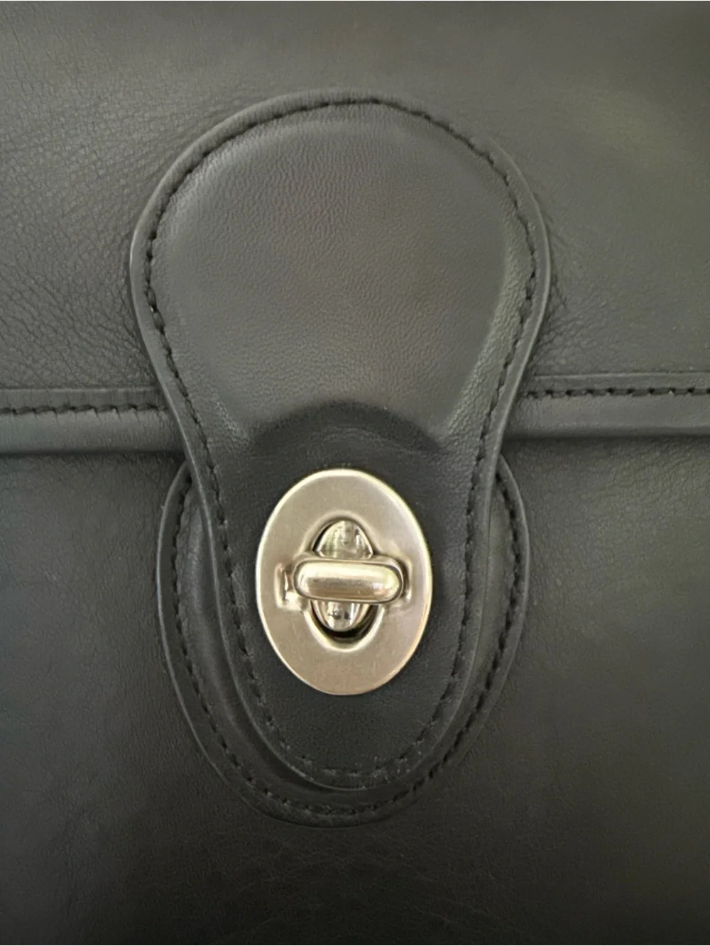 EUC Coach 9927 Willis Bag Black Glove Tanned Leather Nickel Hardware Vintage
